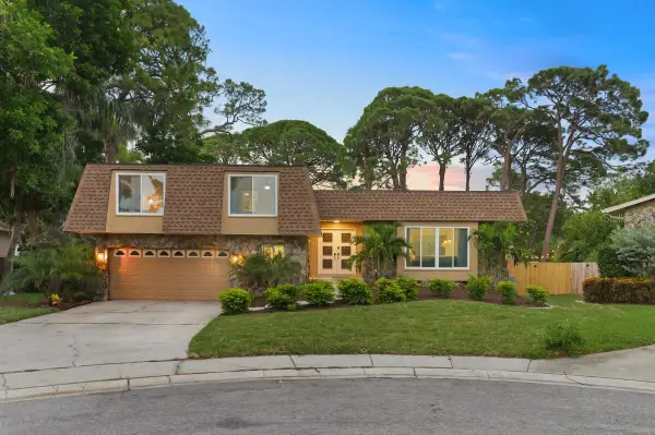 14389 83rd Place, SEMINOLE, FL 33776