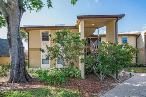10195 Sailwinds Boulevard N #201, LARGO, FL 33773