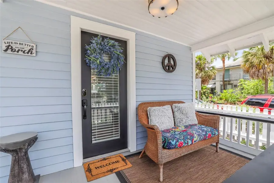 634 6th Street N, Saint Petersburg, FL 33701 - #3