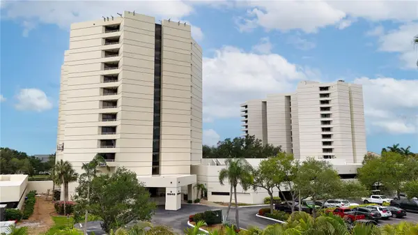 5940 Pelican Bay Plaza S #504, ST PETERSBURG, FL 33707