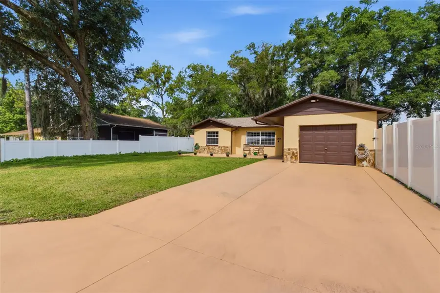 6302 NW 67th Terrace, Ocala, FL 34482 - #2