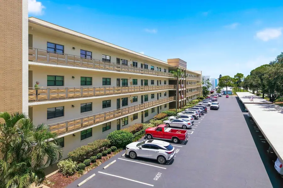 6070 80th Street N #109, Saint Petersburg, FL 33709 - #3