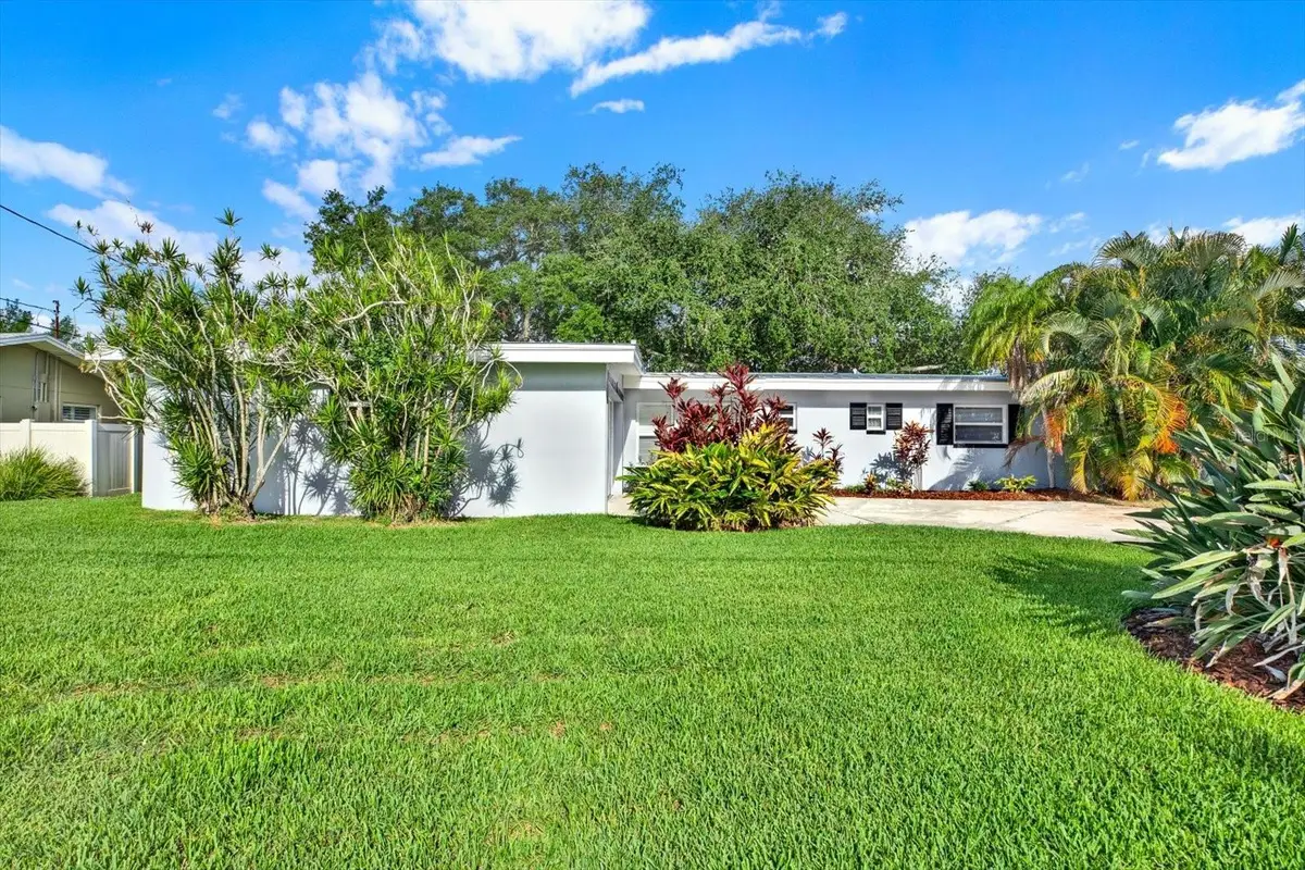 4496 13th Lane Ne, Saint Petersburg, FL 33703 - #1