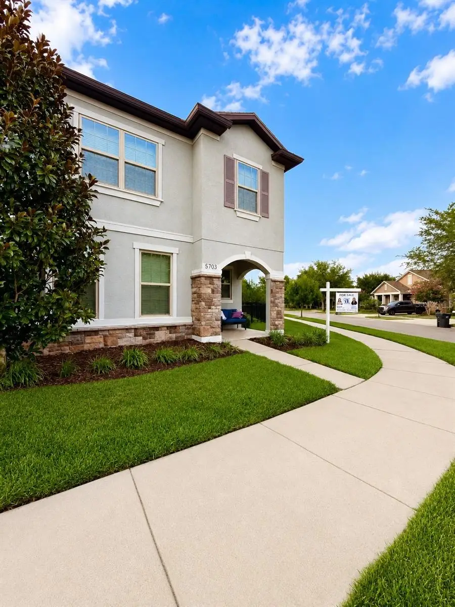 5703 Village Center Drive, Lithia, FL 33547 - #2