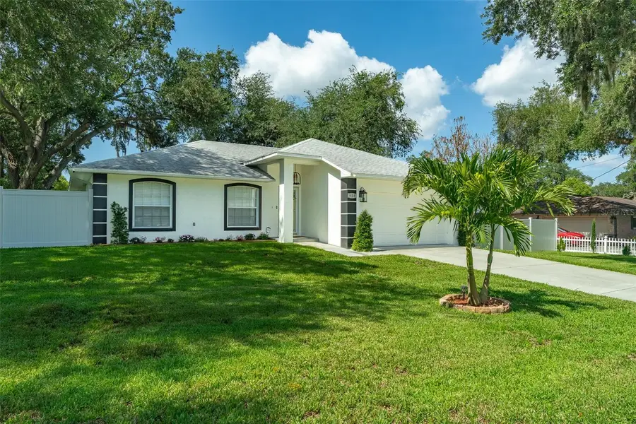 930 Hicks Road, Lakeland, FL 33813 - #3