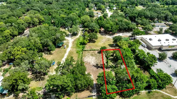 9926 Rockhill Road, THONOTOSASSA, FL 33592