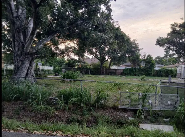 4116 Locust Avenue, SARASOTA, FL 34234