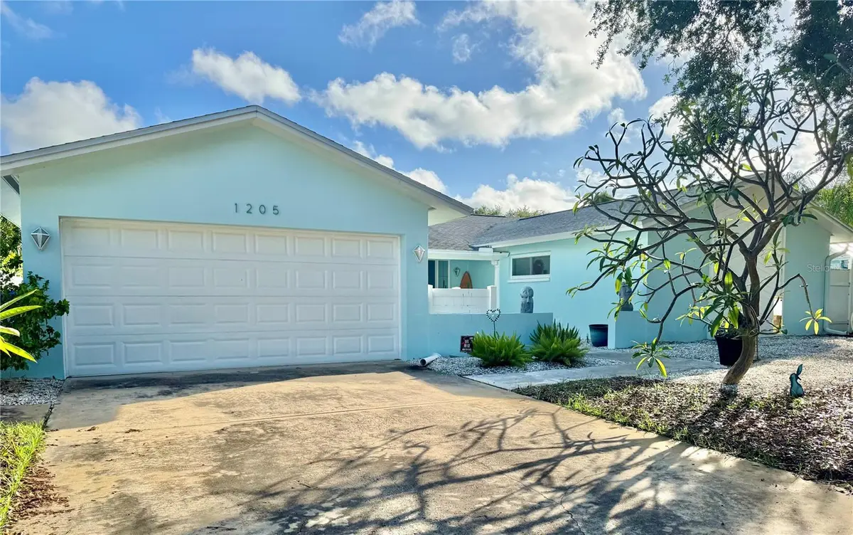 1205 79th Street S, Saint Petersburg, FL 33707 - #1