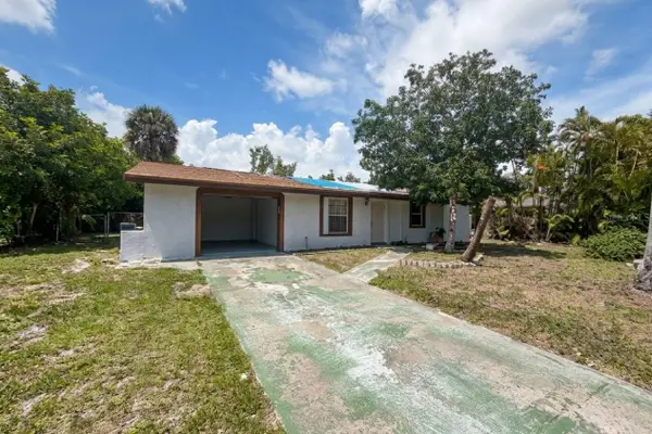 1515 Maple Drive, FORT MYERS, FL 33907