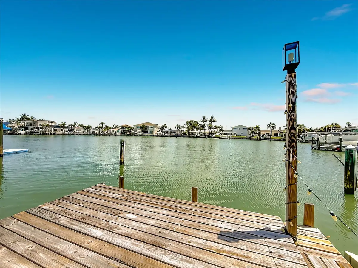 7905 11th Avenue S, Saint Petersburg, FL 33706 - #1