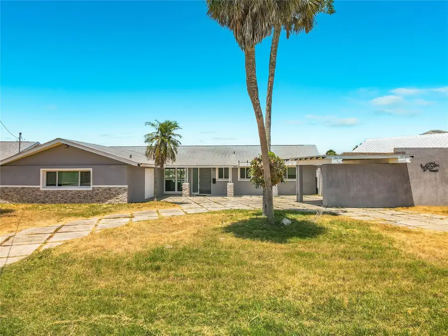 7905 11th Avenue S, Saint Petersburg, FL 33706 - #2