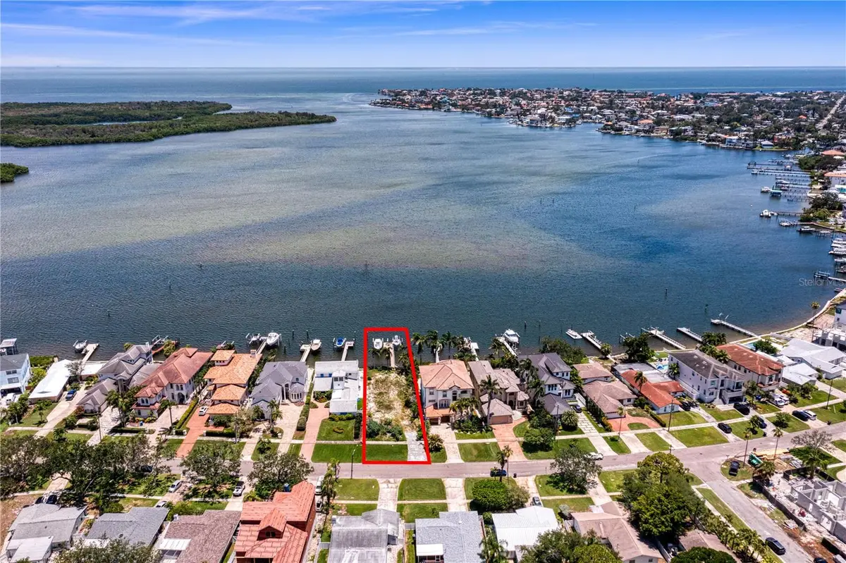 6527 Bayou Grande Blvd Ne, Saint Petersburg, FL 33702 - #1