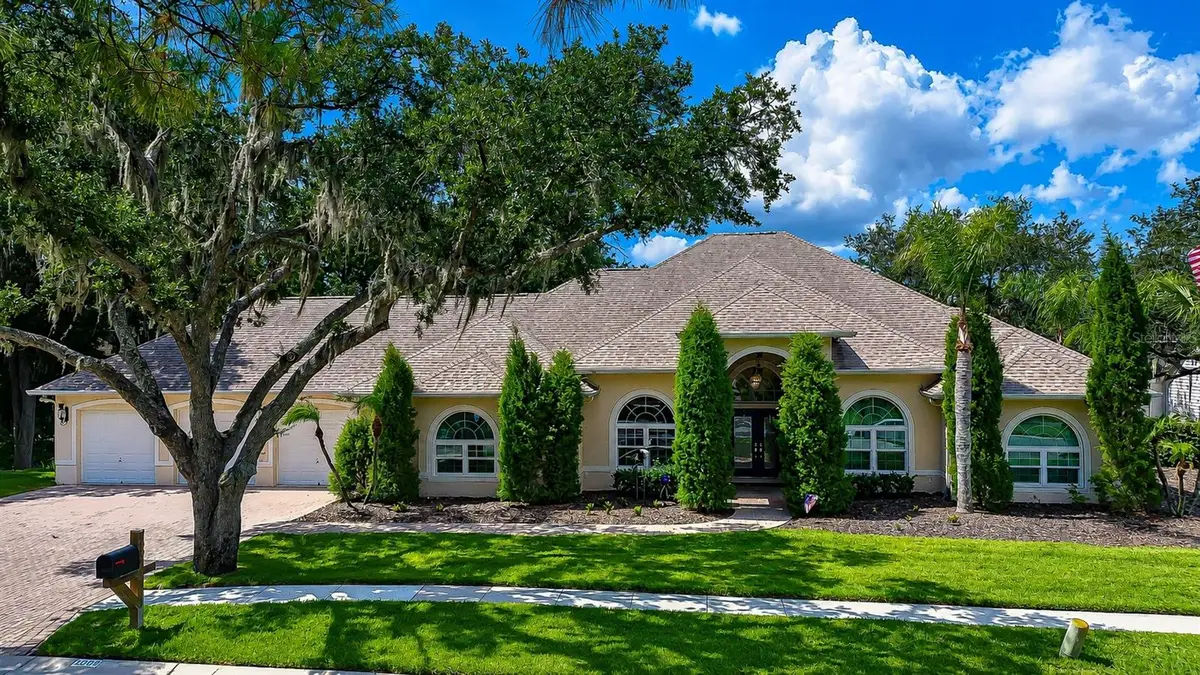 1009 Emerald Creek Drive, Valrico, FL 33596 - #1