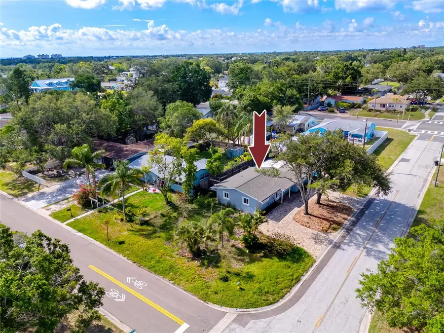 4095 Locust Street Ne, Saint Petersburg, FL 33703 - #2