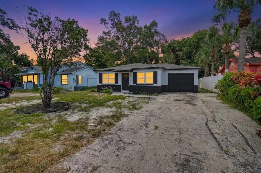 950 26th Avenue S, Saint Petersburg, FL 33705 - #2