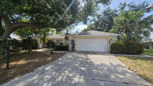 5697 Country Lakes Drive, SARASOTA, FL 34243