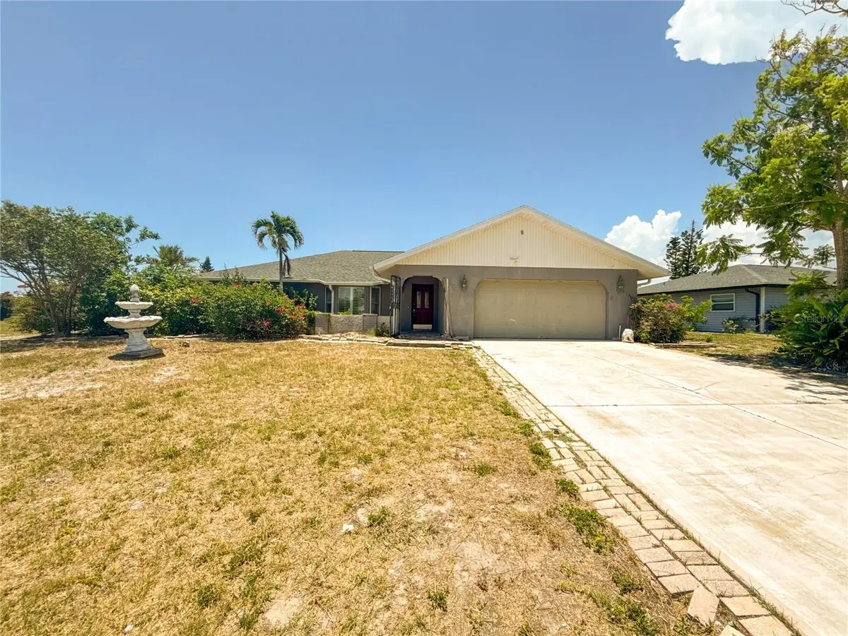 132 Mark Twain Lane, Rotonda West, FL 33947 - #1