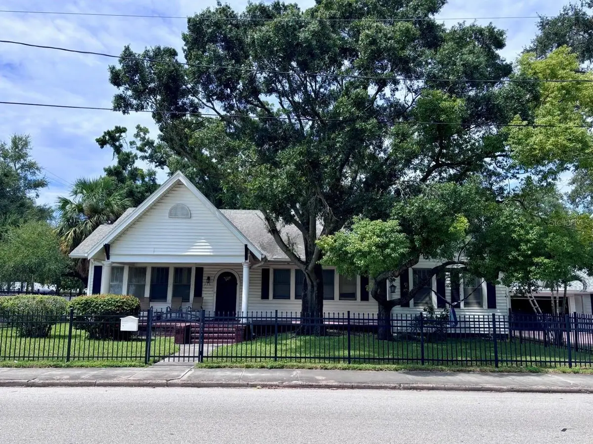 315 S Bermuda Boulevard, Tampa, FL 33605 - #1