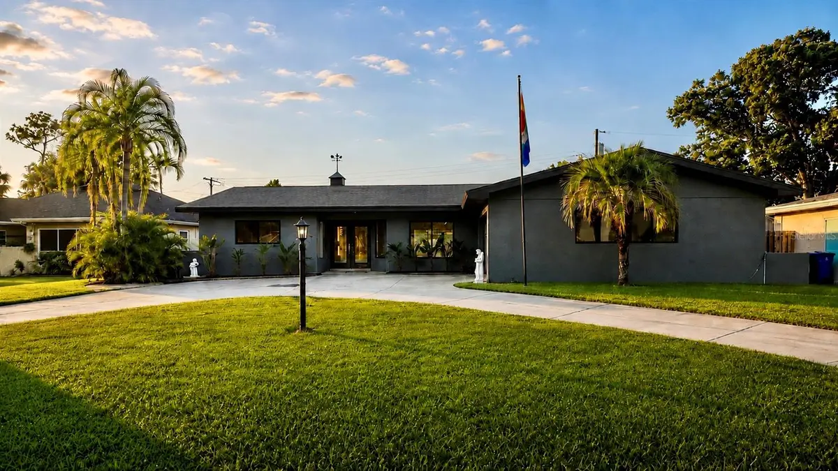 2697 66th Terrace S, Saint Petersburg, FL 33712 - #1