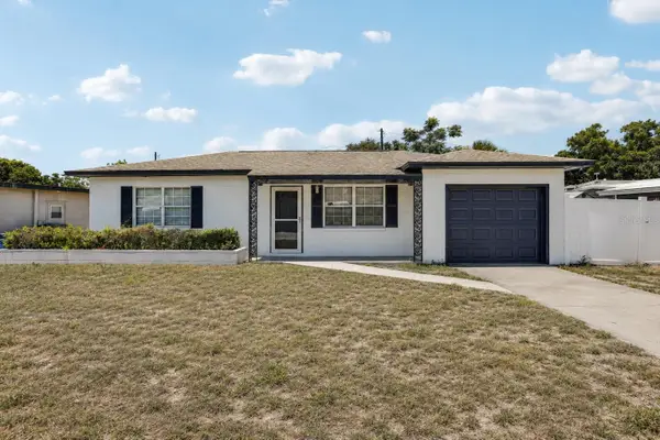 104 E Grapefruit Circle, CLEARWATER, FL 33759