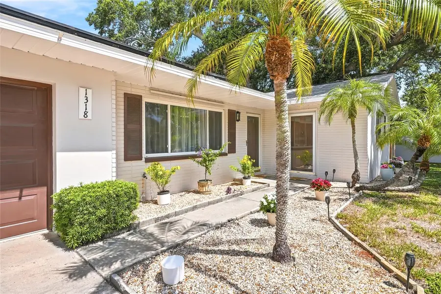 1318 S Hillcrest Avenue, Clearwater, FL 33756 - #3
