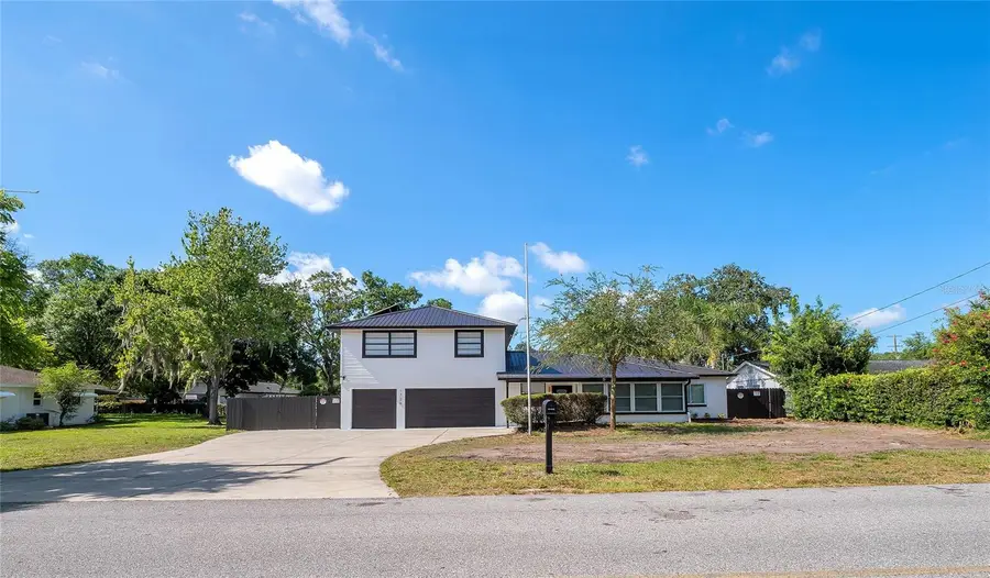 1736 W Country Club, Tampa, FL 33612 - #3