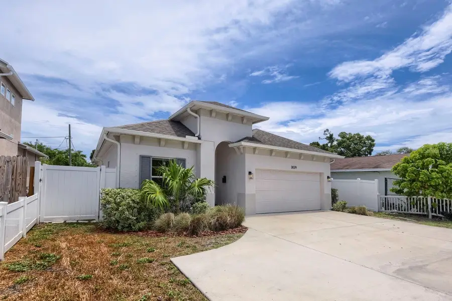 3029 54th Avenue N, Saint Petersburg, FL 33714 - #2
