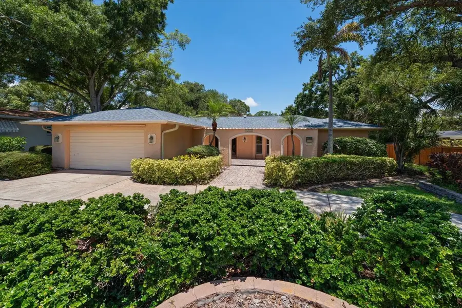 1218 St Andrews Drive, Dunedin, FL 34698 - #2