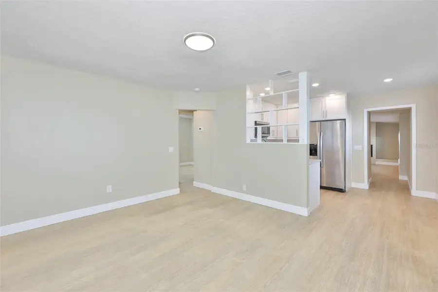2450 40th Avenue N, Saint Petersburg, FL 33714 - #2