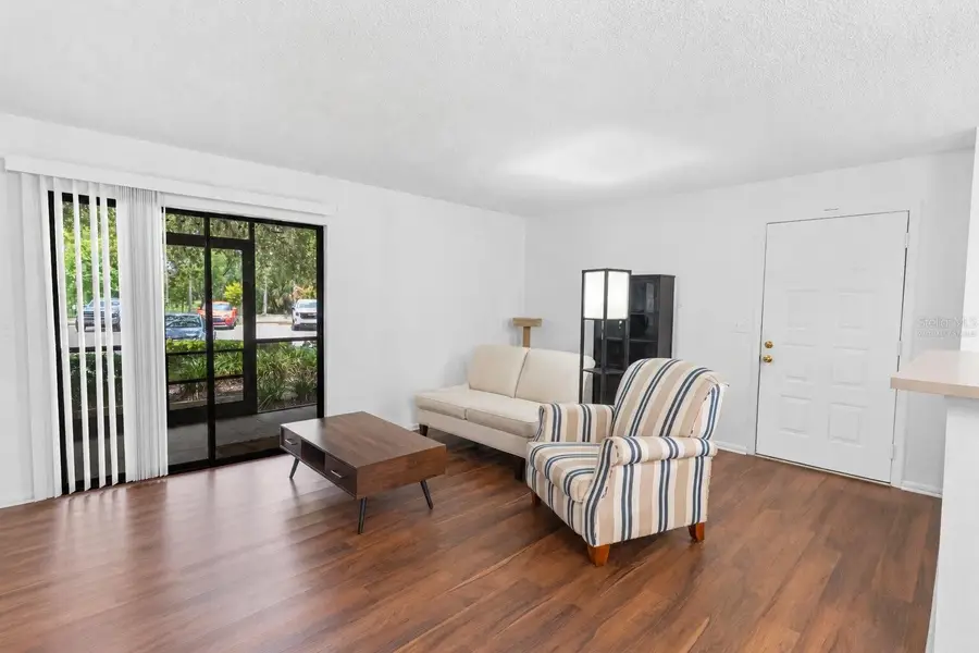 6018 Laktree Lane #E, Temple Terrace, FL 33617 - #3