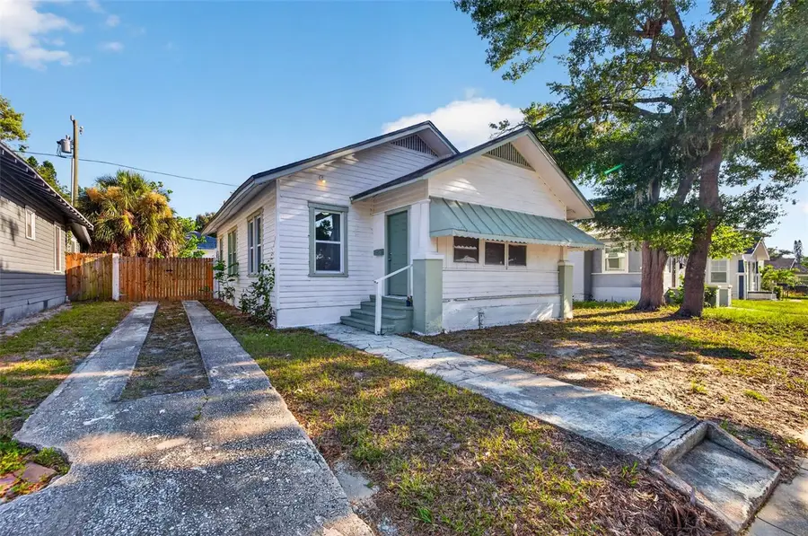 1042 8th Avenue S, Saint Petersburg, FL 33705 - #2