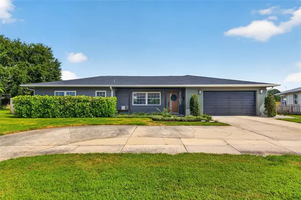 2101 37th Street N, ST PETERSBURG, FL 33713