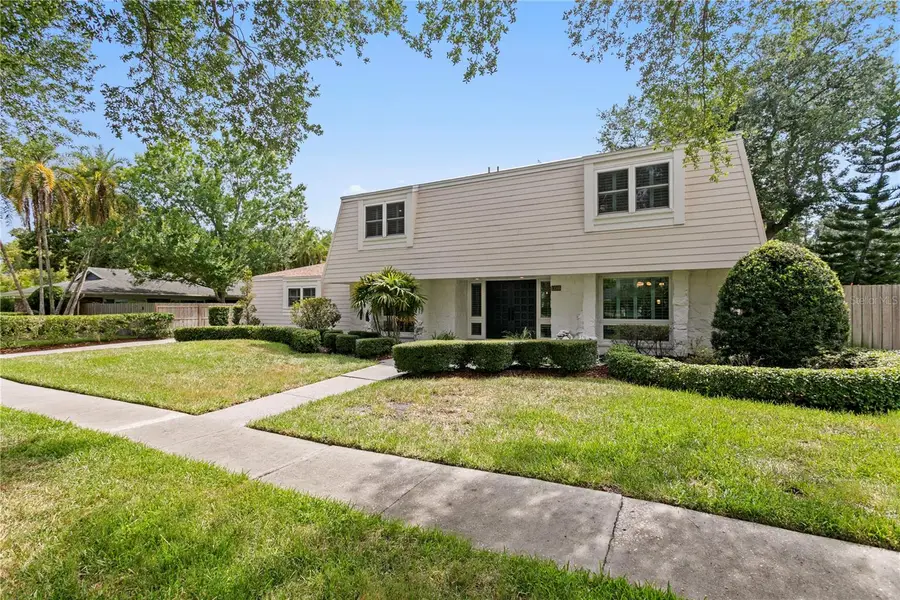 13305 Golf Crest Circle, Tampa, FL 33618 - #2