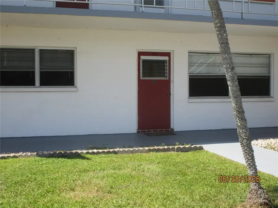 1950 58th Avenue N #10, Saint Petersburg, FL 33714 - #2