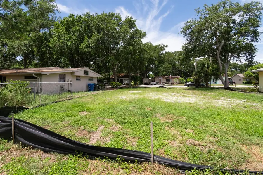 658 15th Street Nw, Largo, FL 33770 - #2
