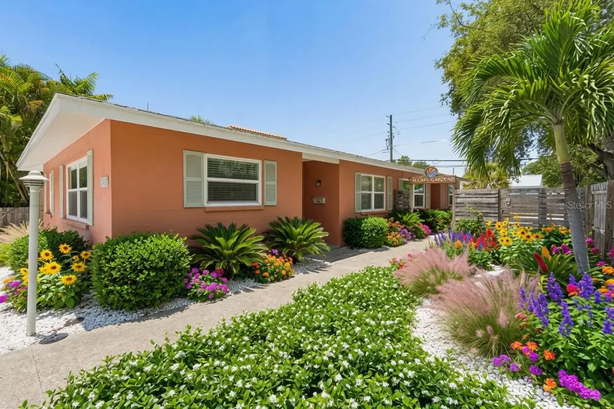 6219 2nd Avenue S, Saint Petersburg, FL 33707 - #1