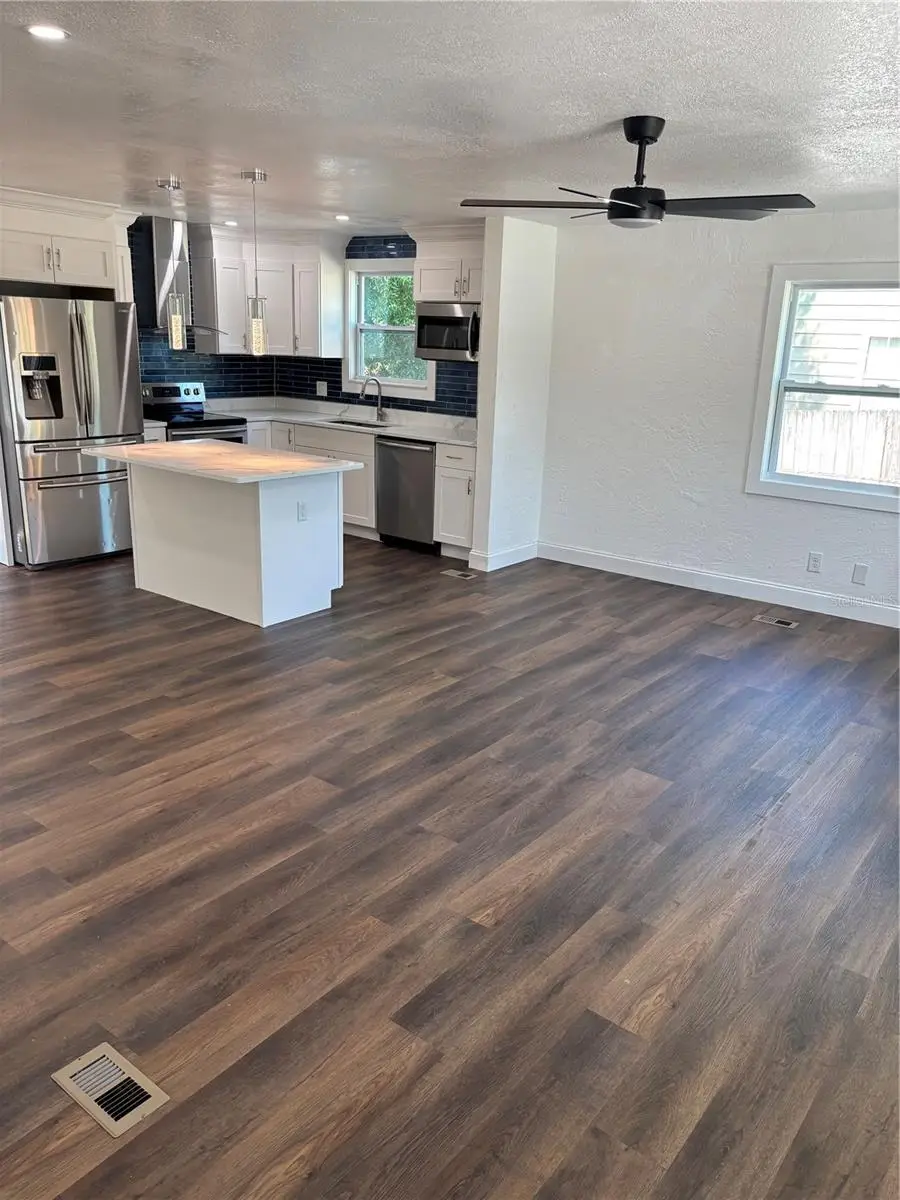 4420 6th Avenue S, Saint Petersburg, FL 33711 - #2