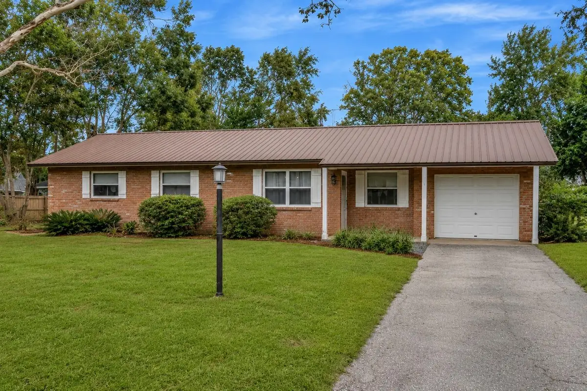 12212 Floral Lane, Thonotosassa, FL 33592 - #1