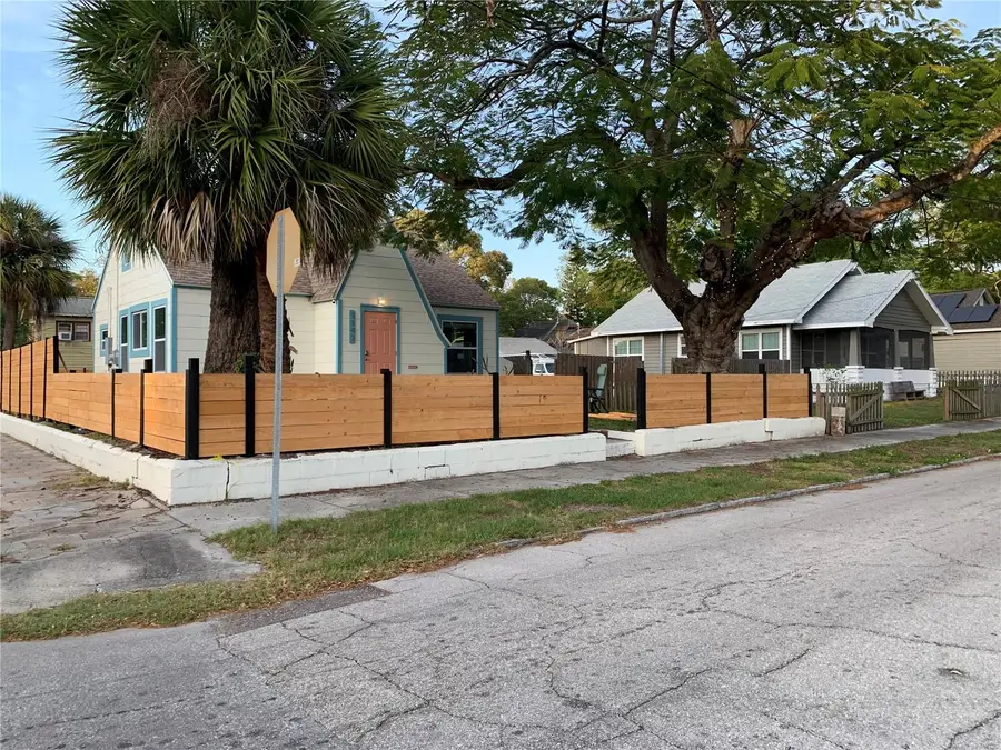 1147 James Avenue S, Saint Petersburg, FL 33705 - #3