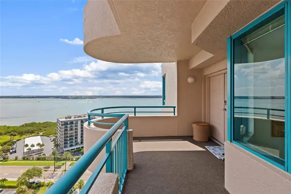 1520 Gulf Boulevard #1807, CLEARWATER BEACH, FL 33767