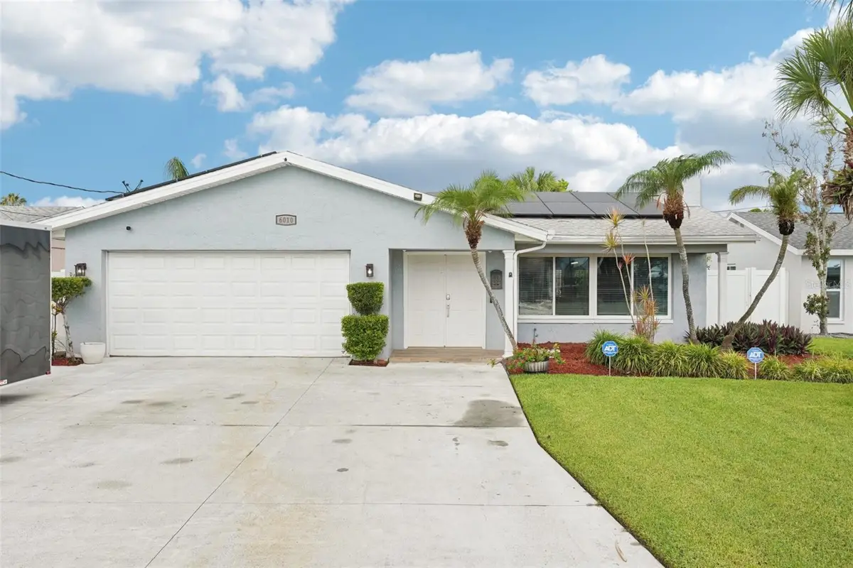 6010 Bayou Grande Boulevard Ne, Saint Petersburg, FL 33703 - #1