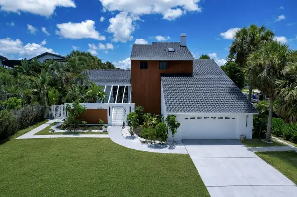 807 2nd Avenue S, TIERRA VERDE, FL 33715