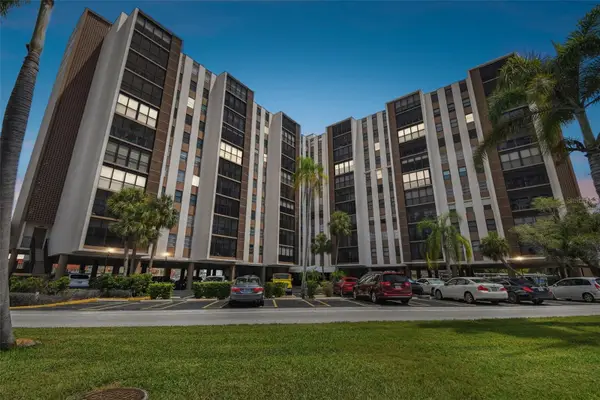 10355 Paradise Boulevard #702, TREASURE ISLAND, FL 33706