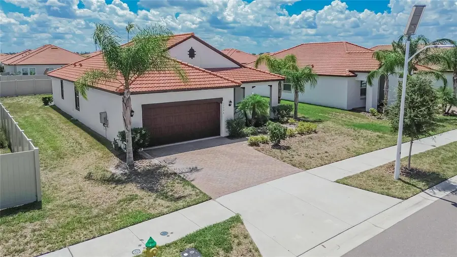 17206 Star Banks Street, Wimauma, FL 33598 - #2