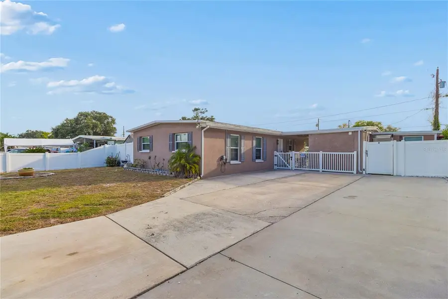 1715 Waikiki Way, Tampa, FL 33619 - #3