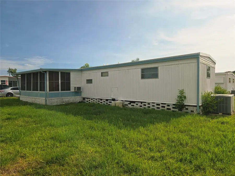 49 Drury Lane, Tarpon Springs, FL 34689 - #3