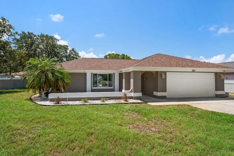 1301 Lily Court, Tarpon Springs, FL 34689 - #3