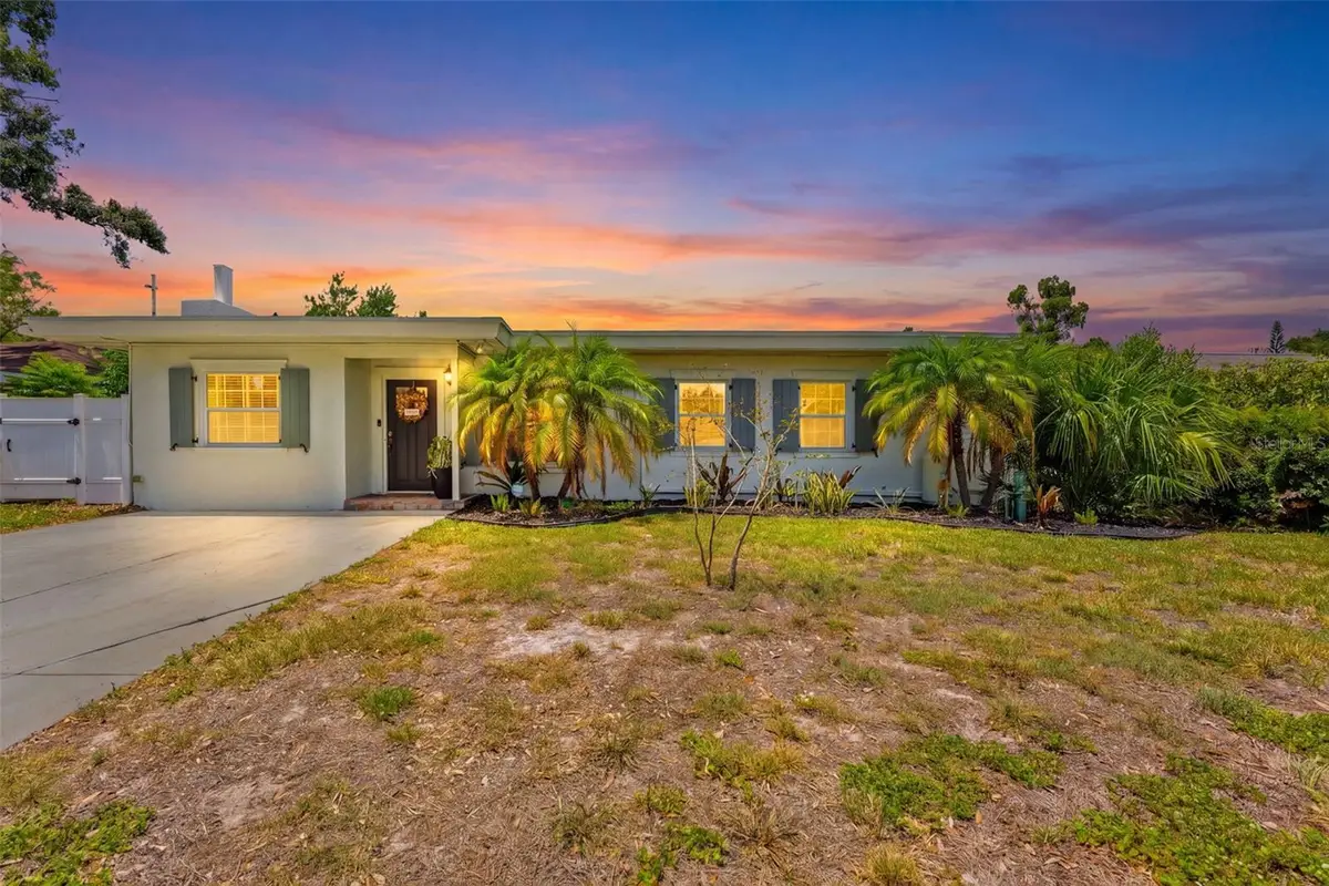 3905 W Pearl Avenue, Tampa, FL 33611 - #1