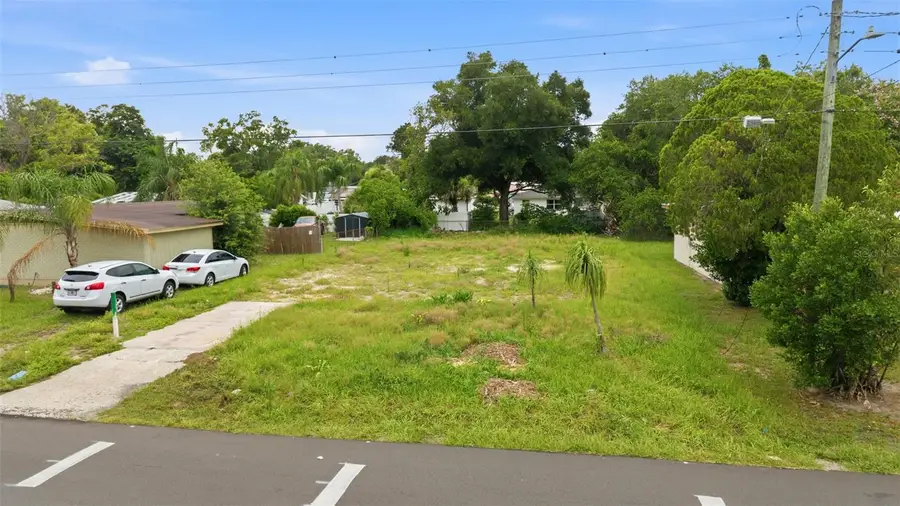 8714 N Hyaleah Road, Tampa, FL 33617 - #3