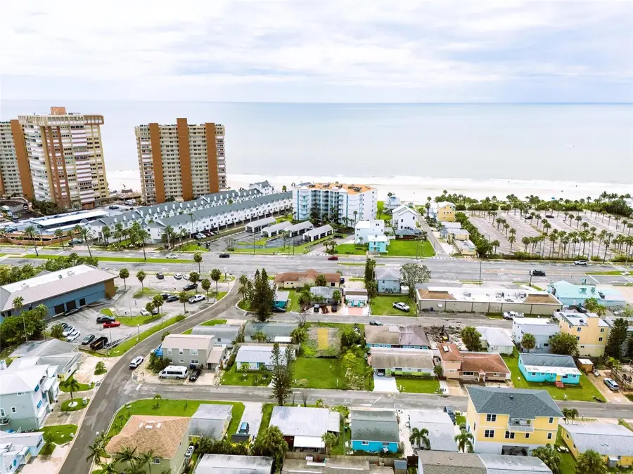 18005 1st Street E, Redington Shores, FL 33708 - #3